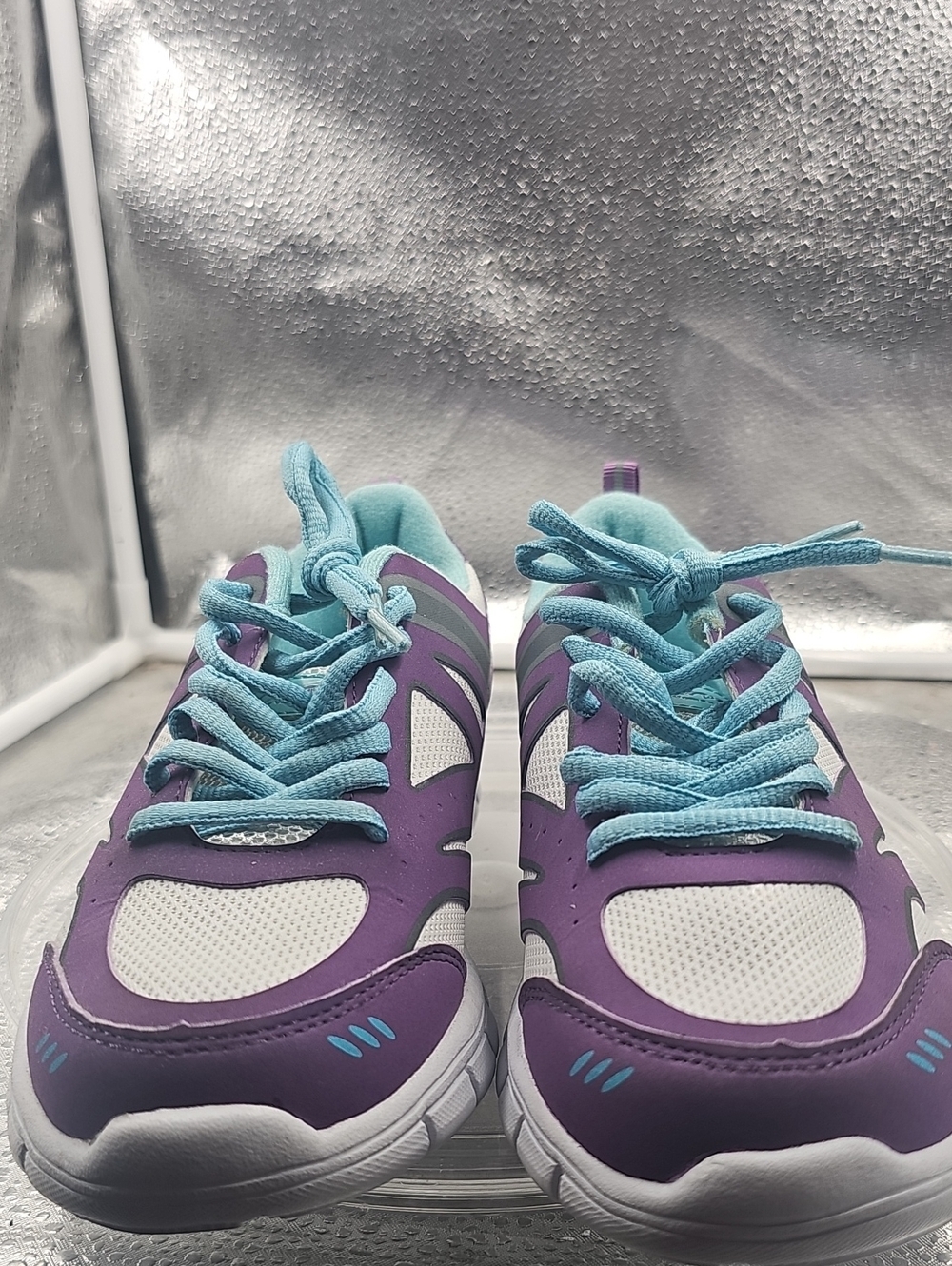 W Purple And White Shoe Sz 6.5 - Picture 1 of 5